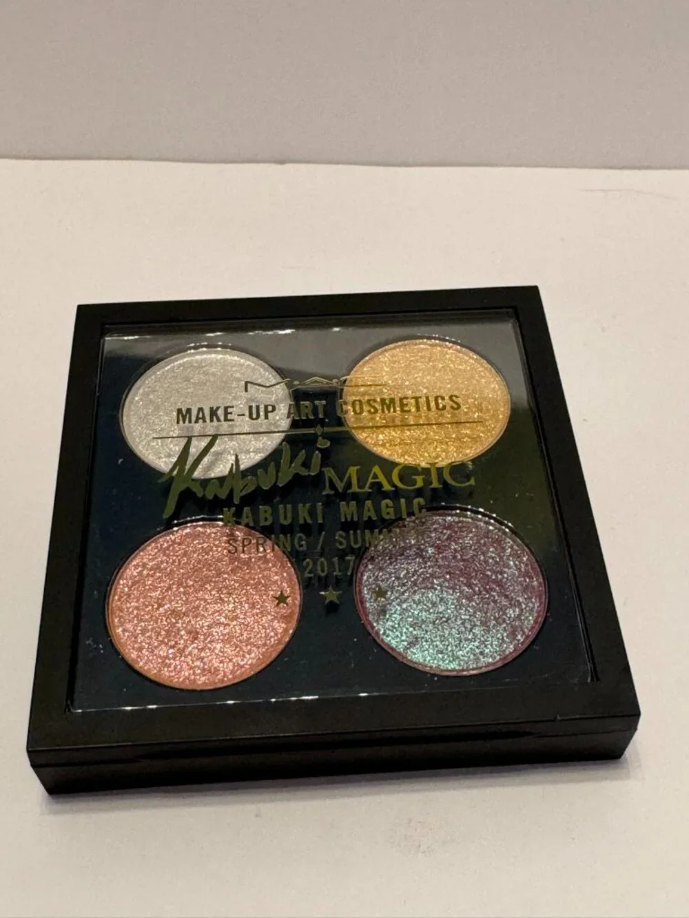 MAC The Shining Hour Dazzleshadow X 4 Kabuki Magic Eyeshadow Palette New